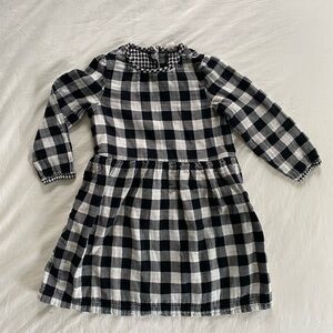 EUC primary soft flannel black and white Buffalo plaid dress size 6-7